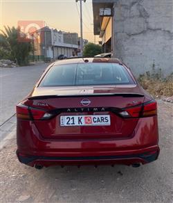 نيسان ألتيما